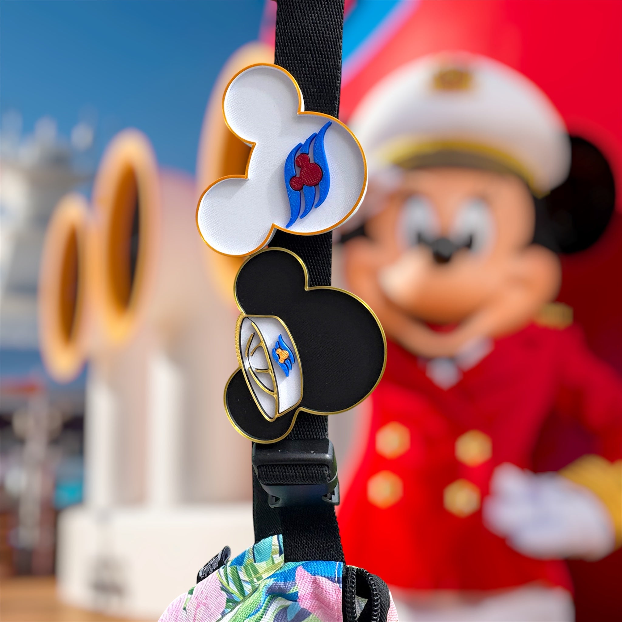 DCL Mouse Inspired Bag and Belt Clips | Pixie Dust Gift | Fish Extender Gift